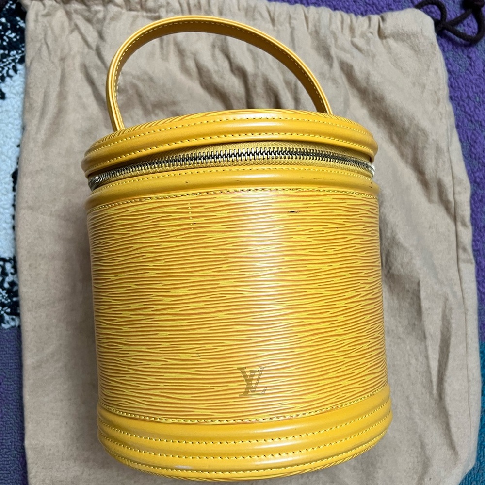 Louis Vuitton Epi leather cylinder bag yellow *****RARE*****